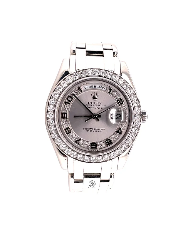 Rolex Masterpiece Day-Date 18946 Platinum 39 Factory Diamond Bezel Factory Silver Diamond Myriad Dial PreOwned