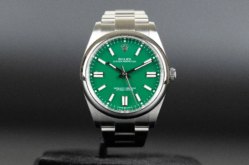 Rolex<br>124300 Oyster Perpetual 41mm Green Dial