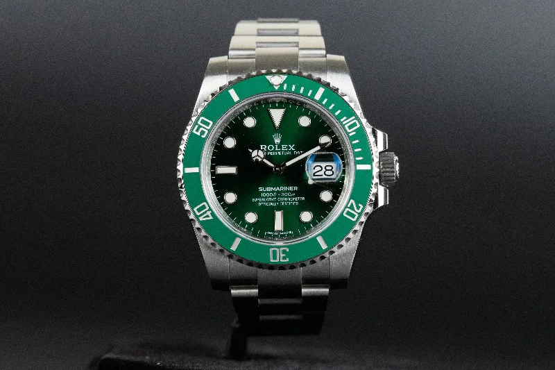 Rolex<br>116610LV Submariner 'Hulk'